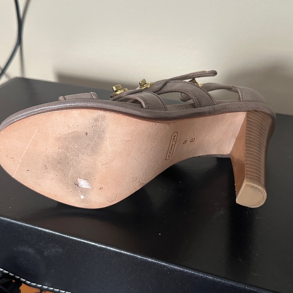 Coach heels 👠 - Picture 9 of 9
